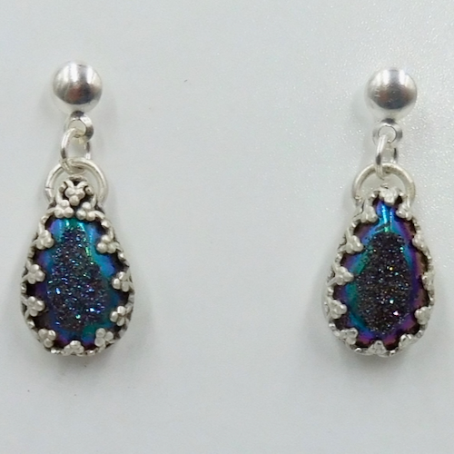 Click to view detail for DKC-2126 Earrings, Pear-Shaped Blue Druzy $96